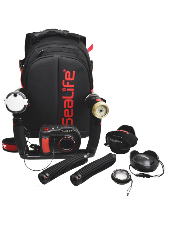Sealife_Benelux_Photo_Pro_Backpack_SL940_closed_front_with-examples-2 Sealife: Photo Pro Backpack