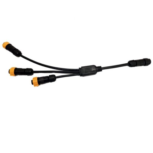 Santi: Yx3 splitter / manifold for powering heating clothing