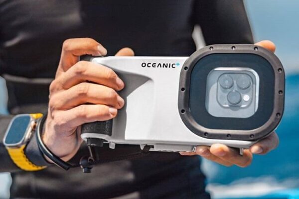 oceanicplus-dive-housing-3 Oceanic+: Dive Housing