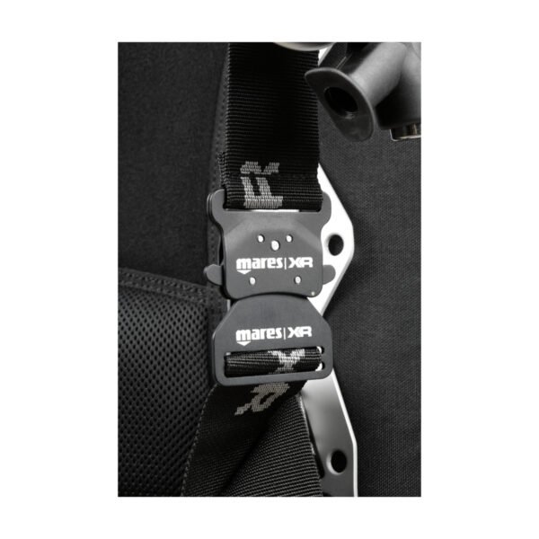 xr-rec-silver-single-backmount-set-2 Mares: XR-REC Silver Single Backmount Set